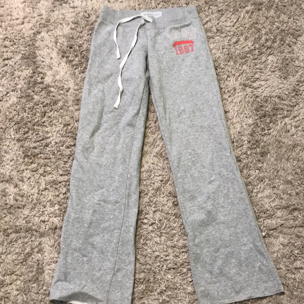 Aeropostale grey sweatpants